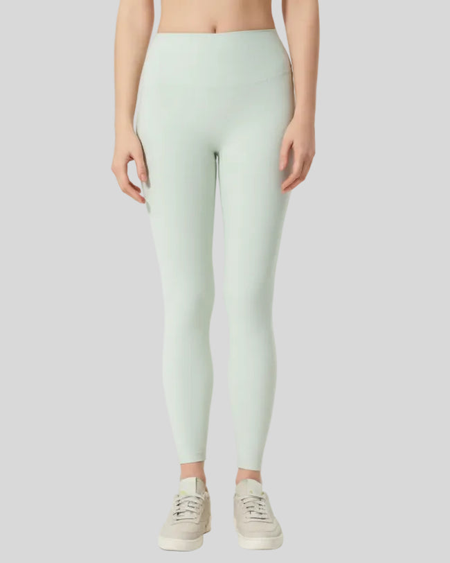 White ribbed high-waist CoreLift Sculpt Legging front view