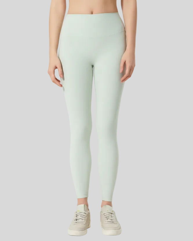 White ribbed high-waist CoreLift Sculpt Legging front view