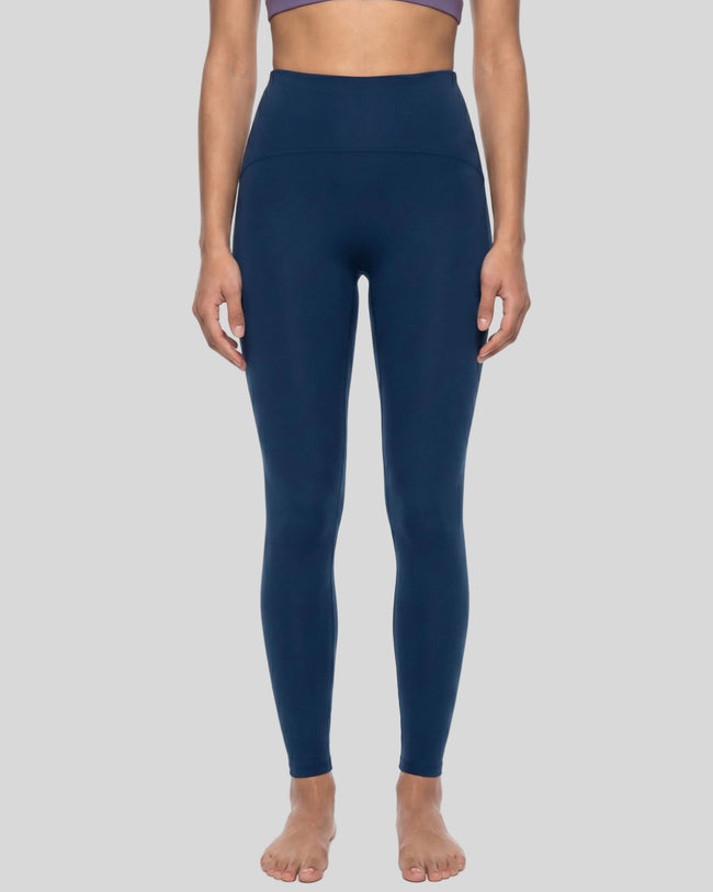 CoreLine Sculpt Leggings front view showing body-contouring fit