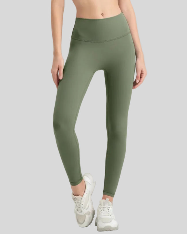 FlowLine Core Legging minimal in moss, front view