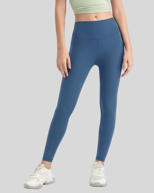 FlowLine Core Legging seamless in dusty blue, front view