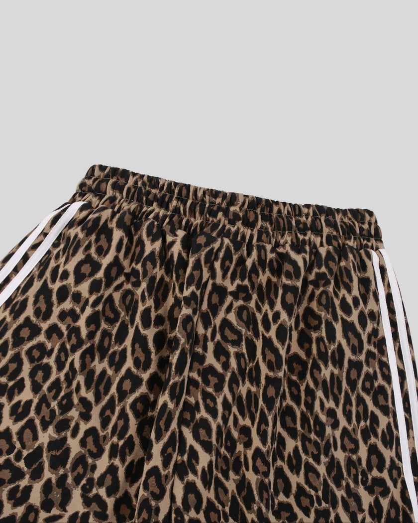 Closeup of back elasticized waistband on Leopard Accent Barrel Pants in Leopard Coffee