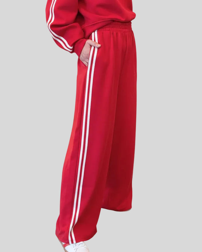 athlesi-lineflow-crewneck-lounge-set-deep-rose-lower-body-closeup
