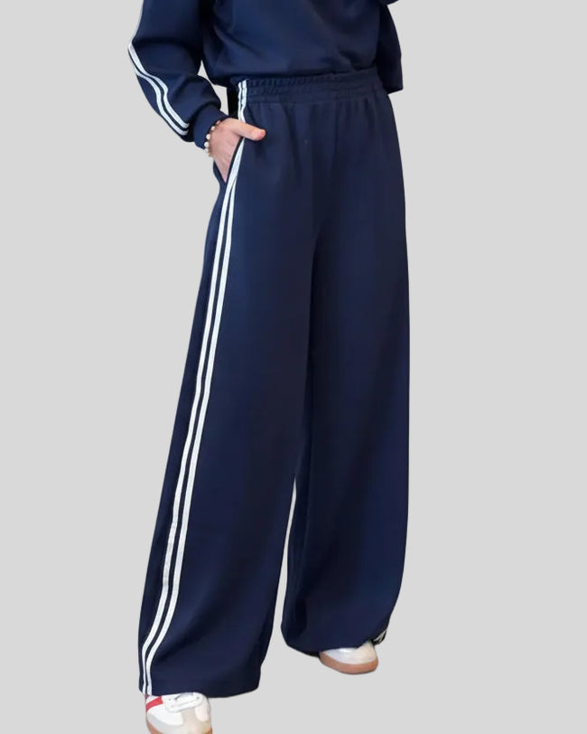 athlesi-lineflow-crewneck-lounge-set-navy-lower-body-closeup