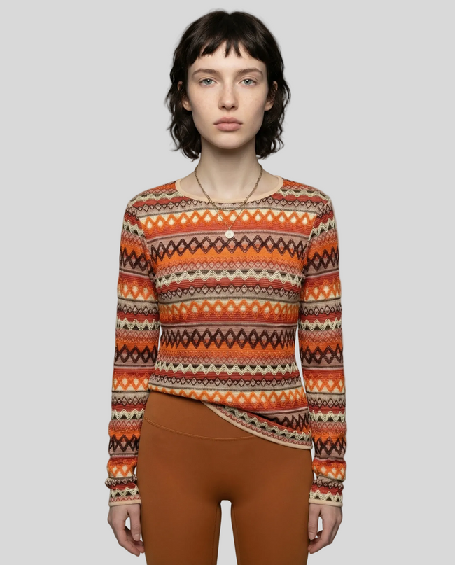 Athlesi PatternPulse Long Sleeve Top styled with caramel Athlesi leggings front view