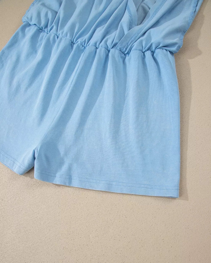 Closeup of the built-in short detail on the SkyEase Lounge Set in pastel blue