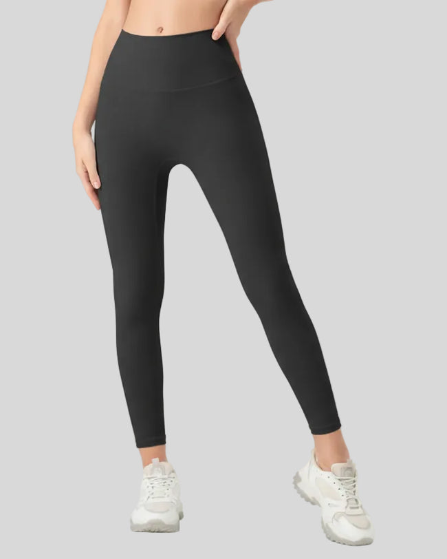 Athlesi StrideSculpt Slim Legging in black, front view
