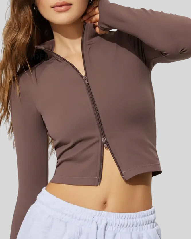 Thin, breathable fabric of the WarmUp Zip Active Jacket in Chocolate - Athlesi